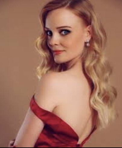 Nadia Eide